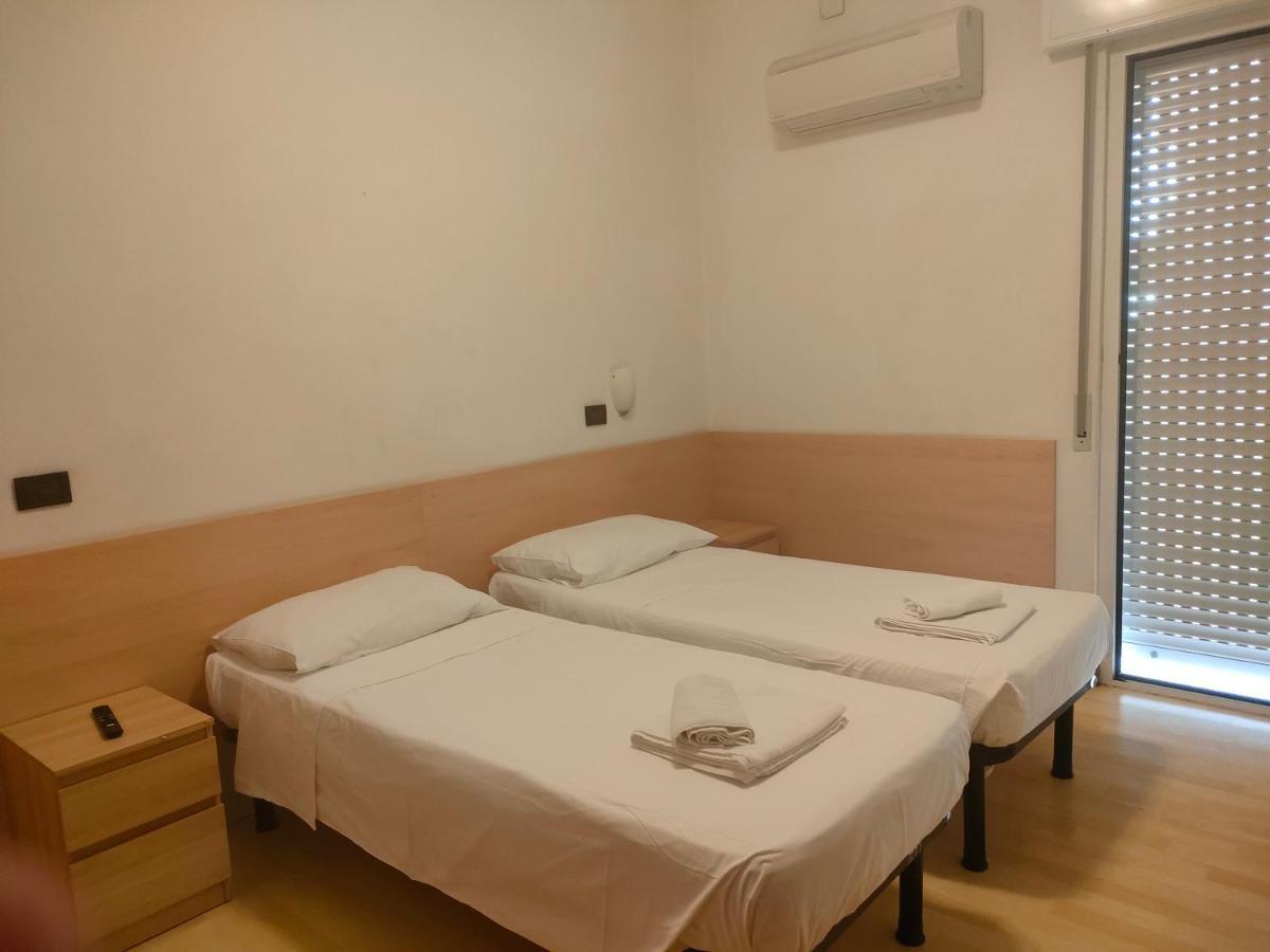 利尼亚诺萨比亚多罗 La Quercia酒店 外观 照片